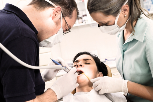 Dental Care in Wichita Helps People Stay Healthy and Look Younger