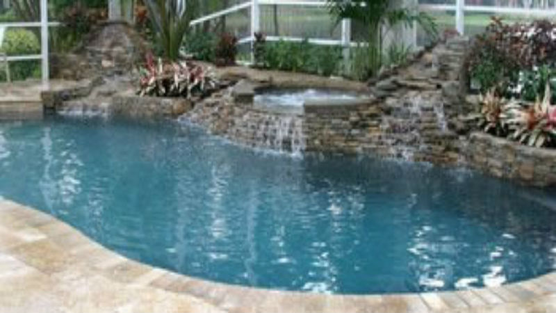 Benefits of Hiring Swimming Pool Contractors