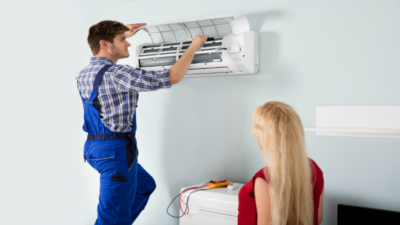 Three Ways That Having Regular Preventative Maintenance Performed By An HVAC Contractor in St. Louis MO Is Helpful to Homeowners