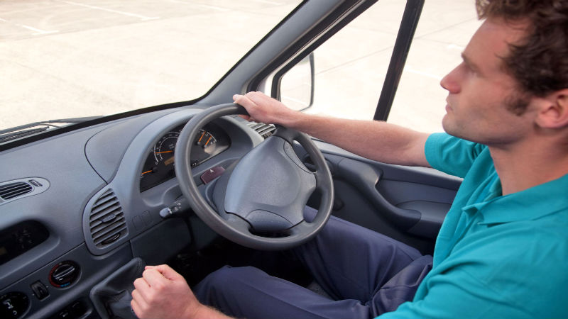 What are Dry Van Trucking Companies