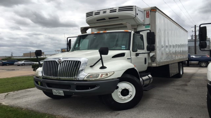 Leasing Trucks to Companies is a Good Way to Save Money