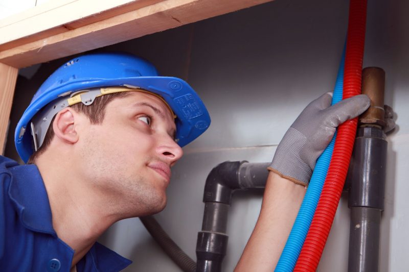 Lay Pipes on Your Commercial Property with a Plumbing Company in Jacksonville, FL