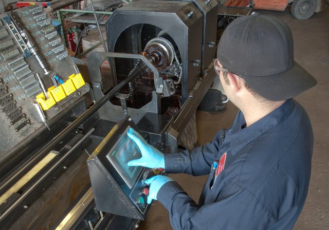 Selecting the Right Hydraulic Cylinder in Chicago