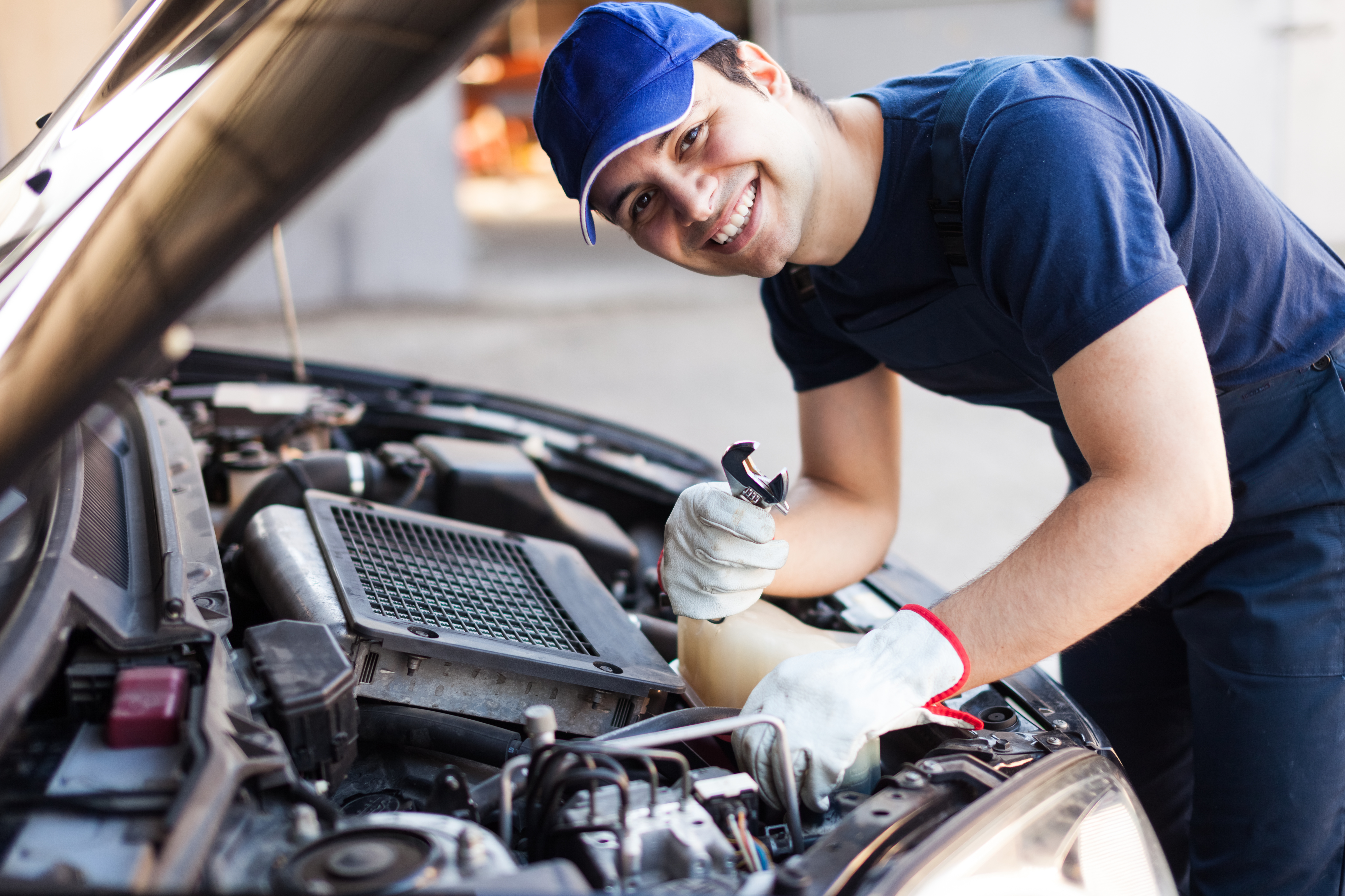 Keep Your Car Running with an Auto Mechanic Center in White Bear Lake MN