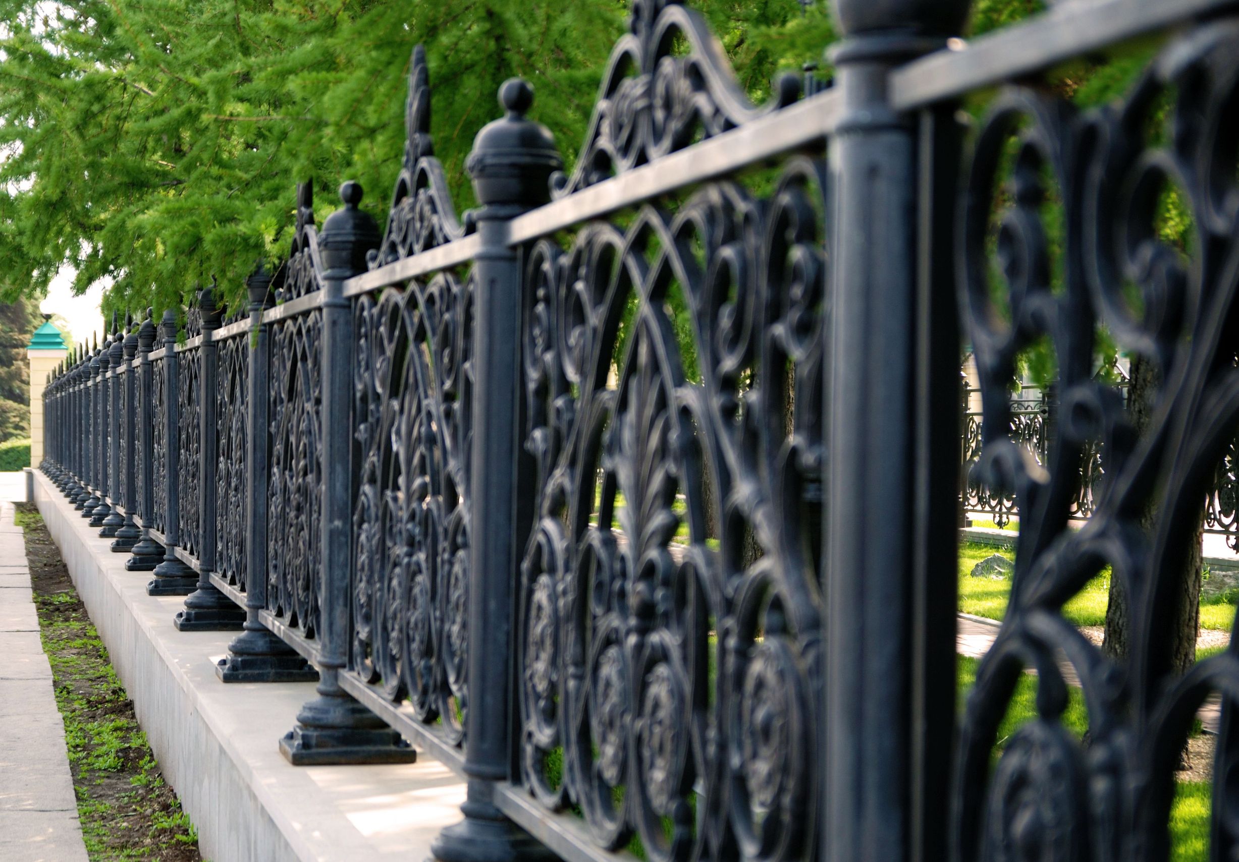 FAQs About An Iron Fence In Moreno Valley