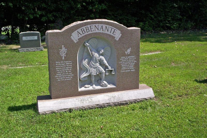 An Overview of How Grave Markers in Connecticut Usually Are Purchased and Installed