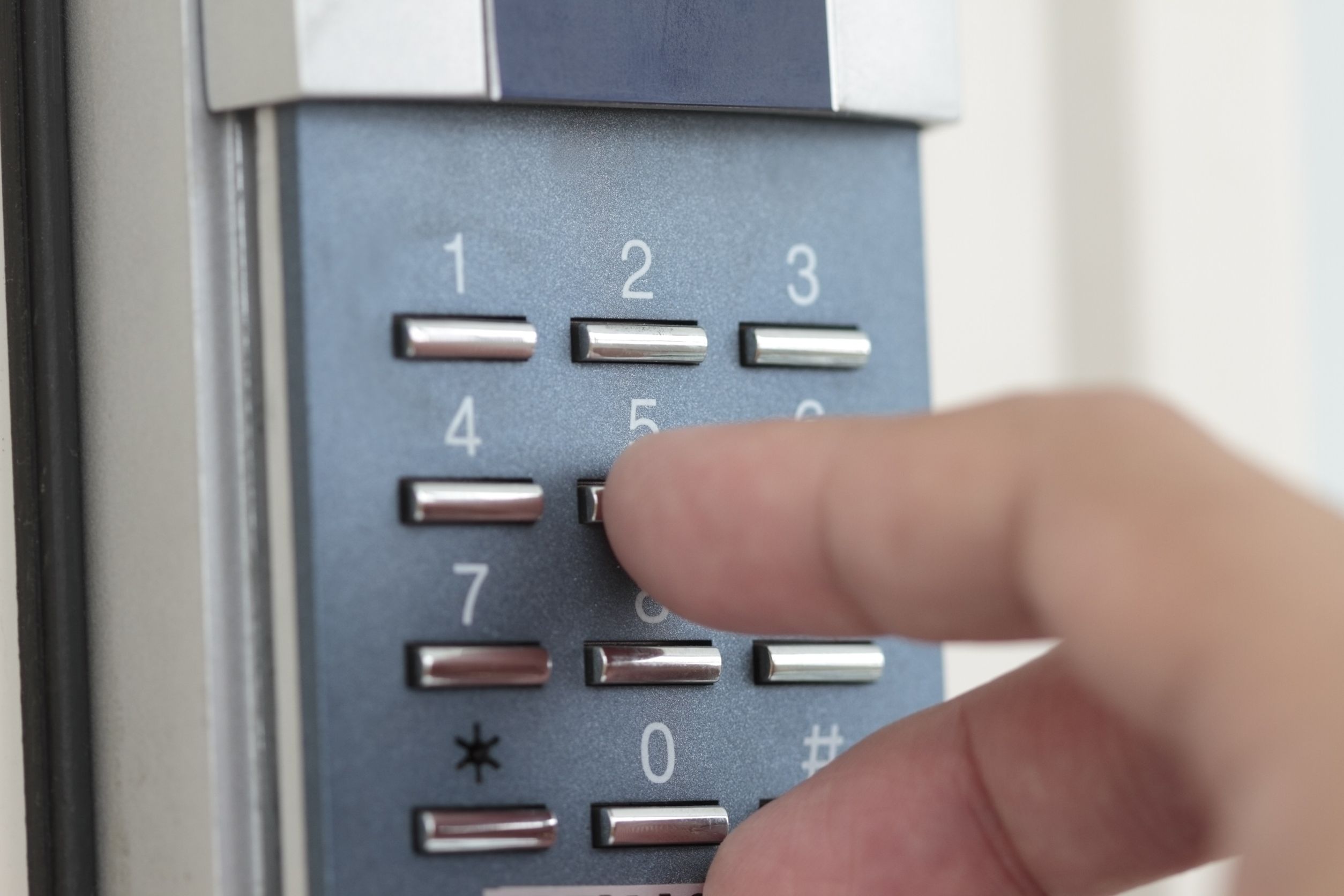 Hiring a Commercial Locksmith in Chicago, IL