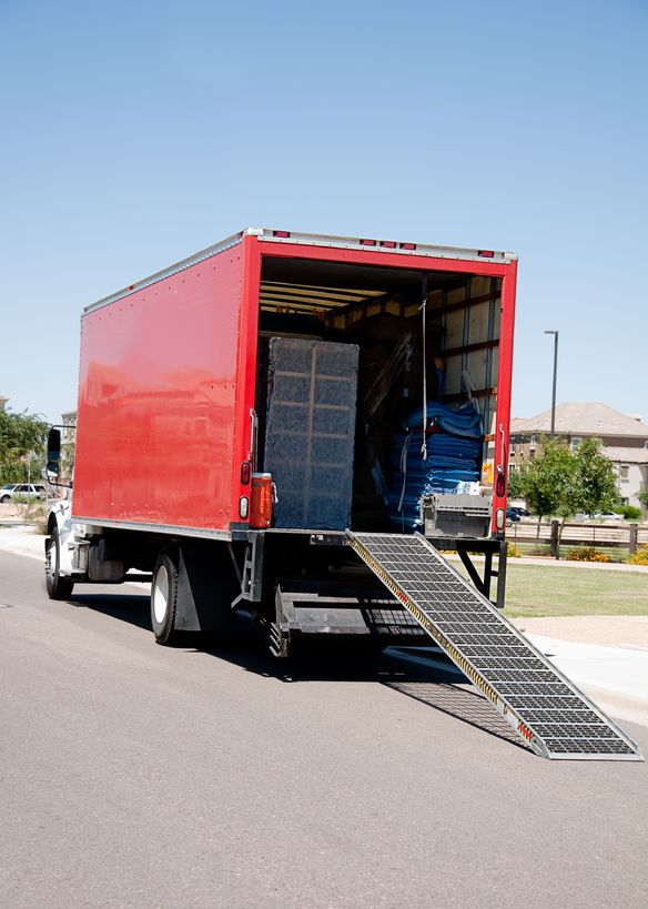 Things to Consider Before Signing a Contract for Moving Truck Rental in Red Lion, PA
