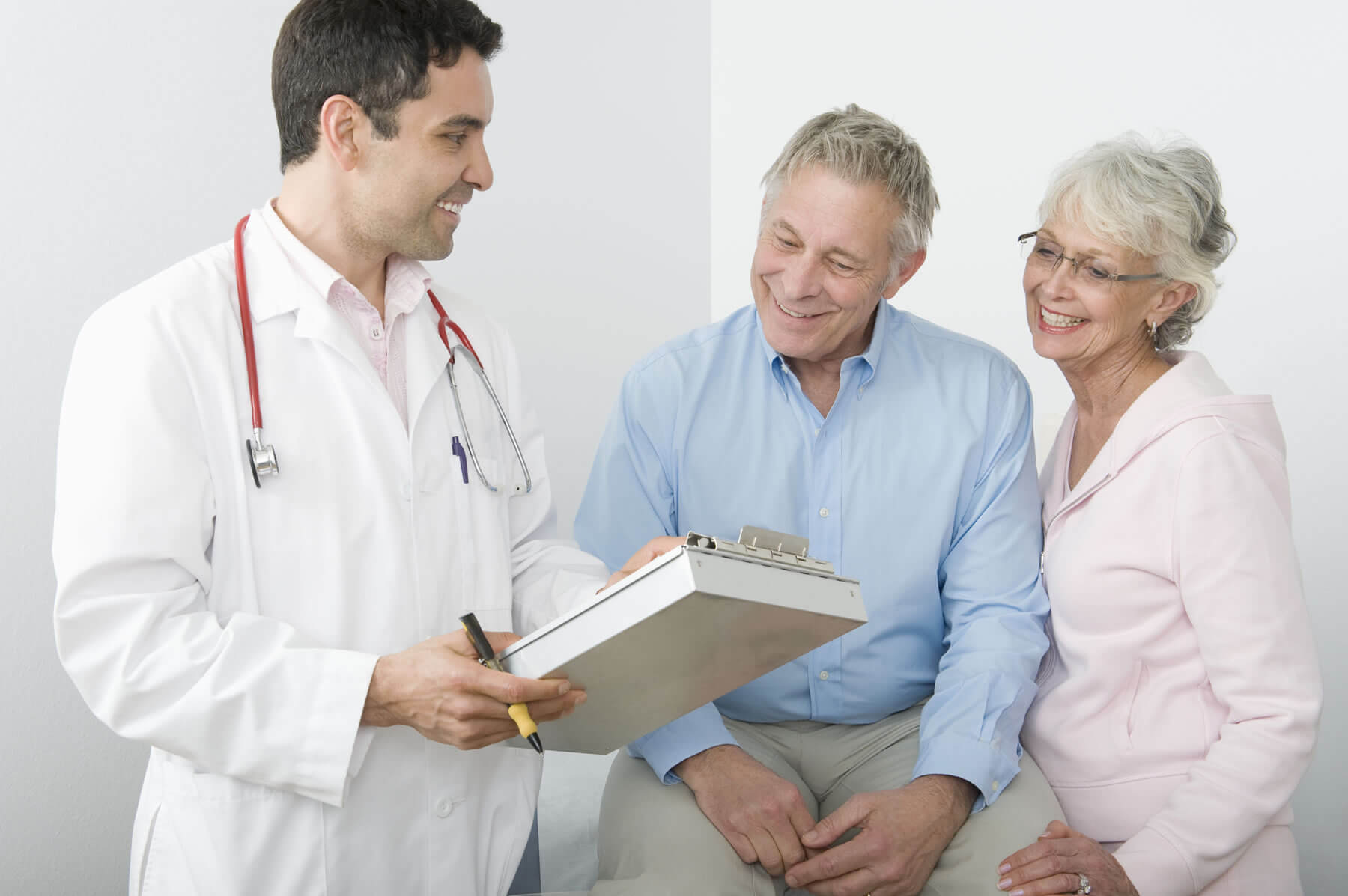 How a Rheumatologist in Schaumburg, IL Can Help with Joint Pain