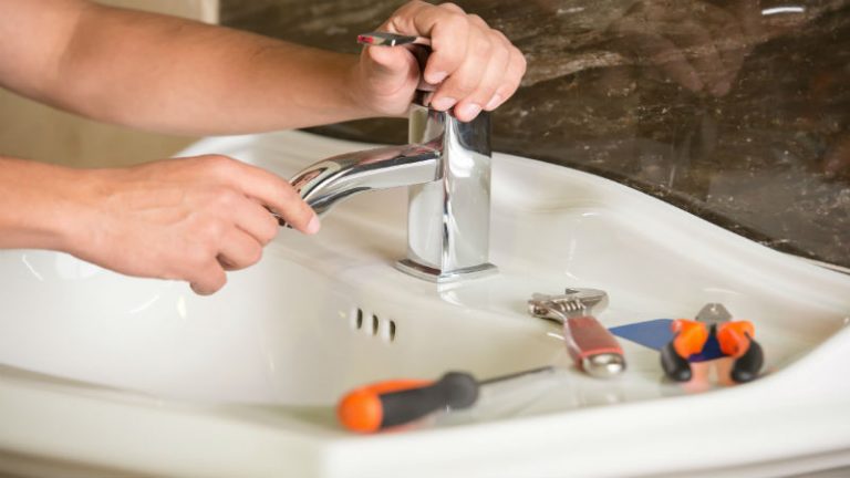Seven Reasons to Use a Qualified Plumber