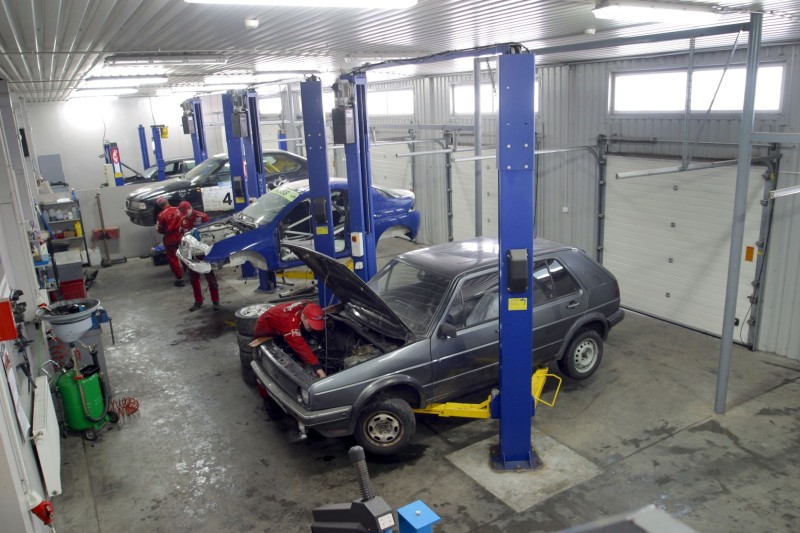 Key Benefits of Using a Reputable Car Body Shop