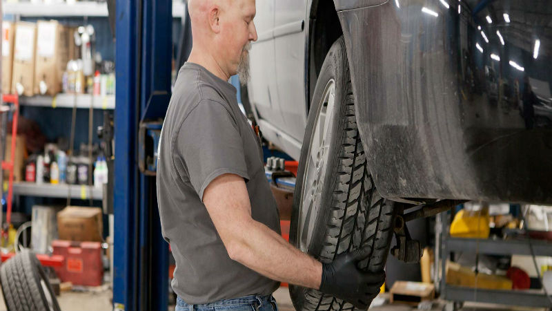 How Can an Auto Brake Repair Service in Columbia, MO Help You?
