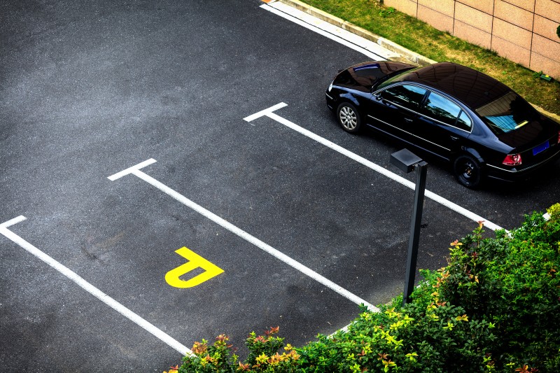 Managing Public and Private Parking Garages in the United States
