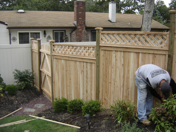 Signs it is Time for Fence Repair Nassau County