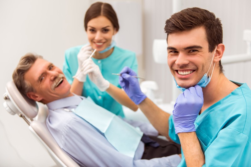 The Top Benefits of Getting Family Dental Care in Cary Illinois