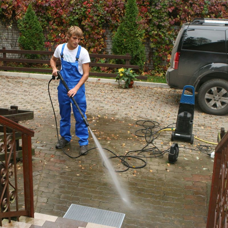 The Benefits of Choosing Local Power Washing in Monroe, LA