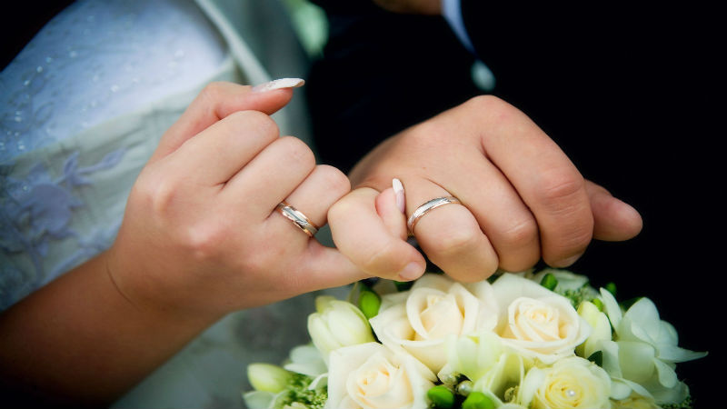 Capturing Love Between Couples in Engagement Pictures in Washington DC