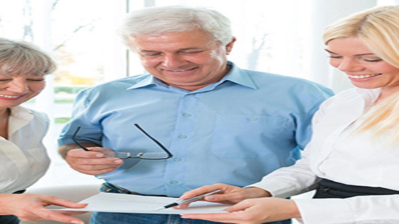 Work With a Peoria Specialist When Making Decisions About Assisted Living