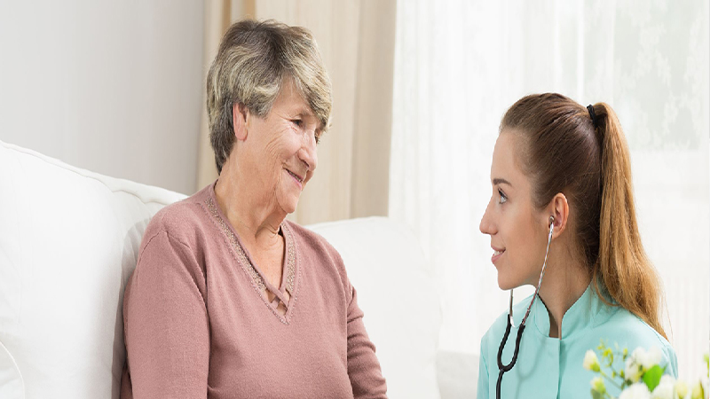 Why Some People Choose an Alzheimer’s Assisted Living in Melbourne, FL