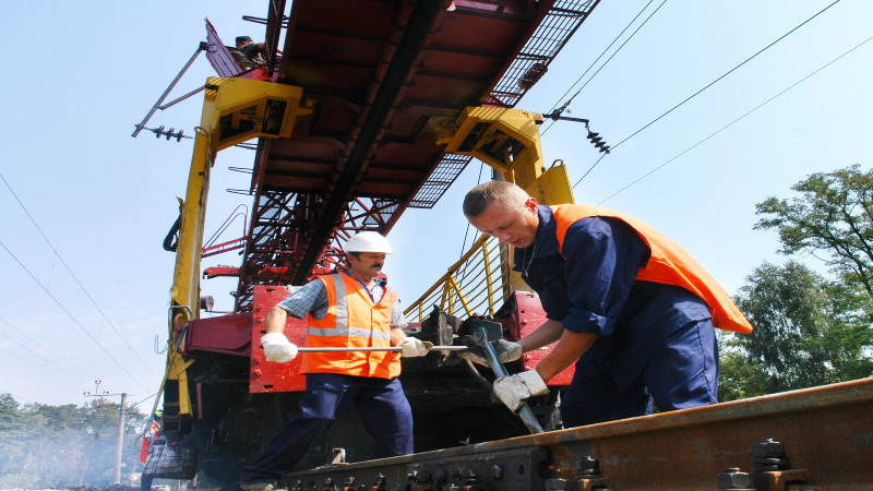 Finding Industrial Clothing out of Nashville That Help Businesses Succeed