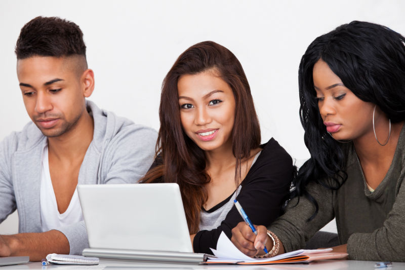Top Befits College Students Get from Attending Art School Programs