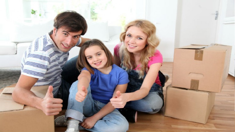 Residential Moving Companies Near Cleveland Talk about Using Plastic Wrap When Moving