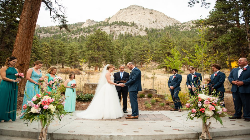 Beautiful Weddings in Rocky Mountain National Park Are Beyond Unique