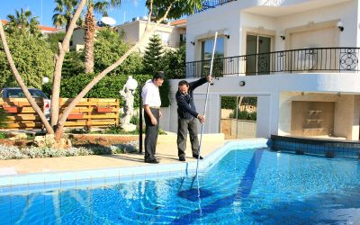 Keep Patrons Safe and Happy Using Commercial Pool Cleaning Tampa FL Services