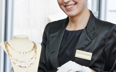 Selling Estate Pieces to a Jewelry Buyer Company in Nassau County Simplifies the Process