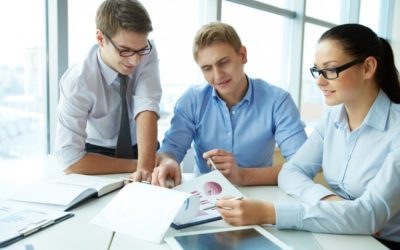 Five Reasons the Right Wealth Advisor Dallas Residents Choose Changes Financial Outcomes