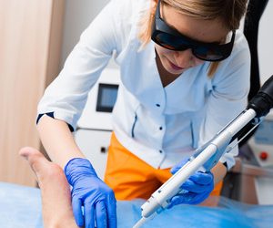 Find lasting relief with toenail fungus treatment Long Beach, CA, residents can trust for healthy nails.